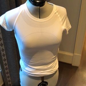 Lululemon short sleeve white top size 6